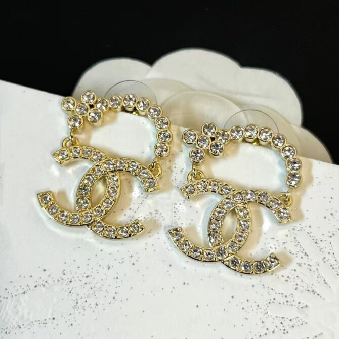 Chanel earrings cc half-circle sparkling (Replica) - Image 5