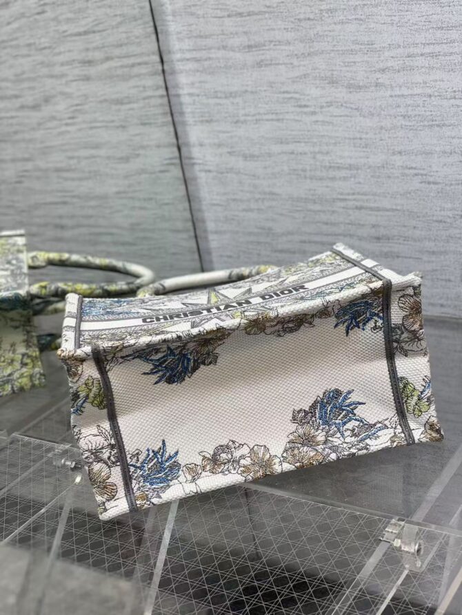 Dior Book Tote small(Replica) – Image 7