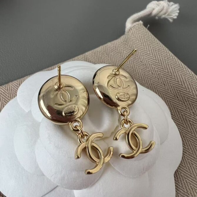 Chanel earrings circle flower(Replica) - Image 5