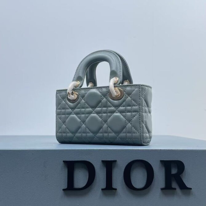 Lady D-Joy Small (Replica) – Image 4