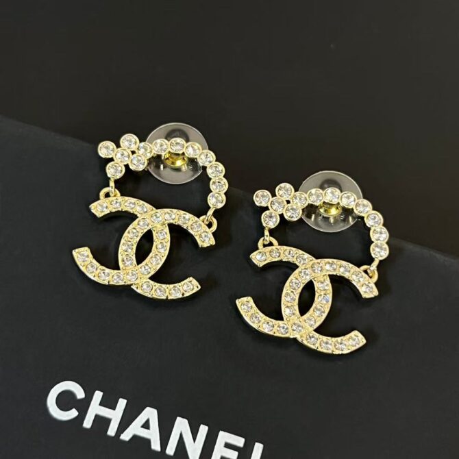Chanel earrings cc half-circle sparkling (Replica) - Image 3