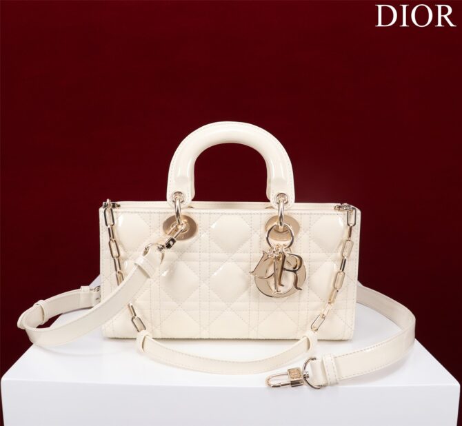 Lady D-Joy  (Replica) - Image 7