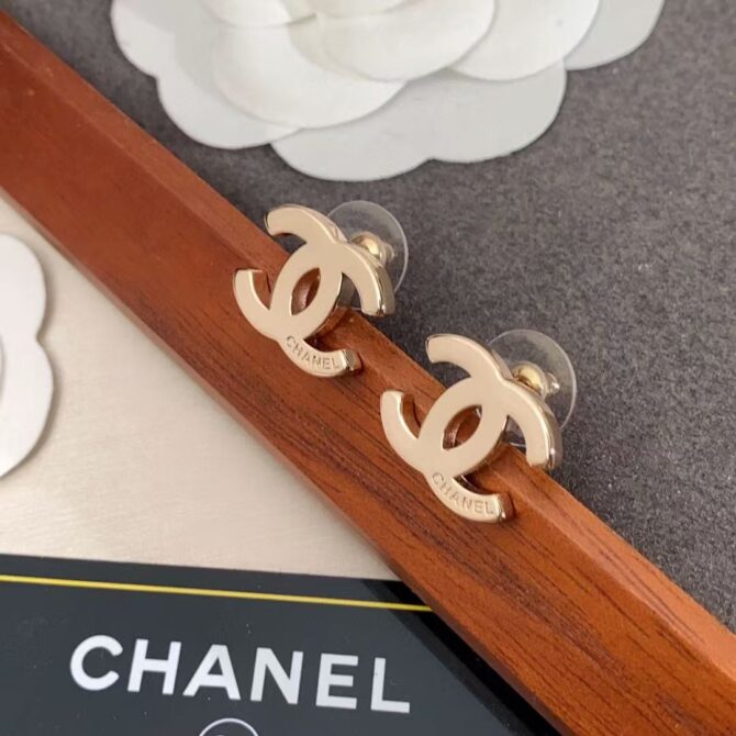 Chanel earrings cc minimalist(Replica) - Image 3