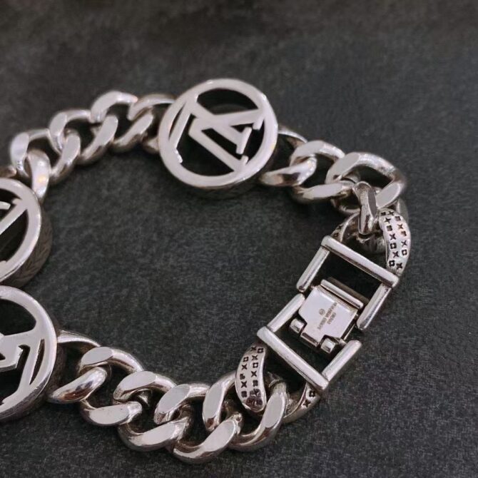 3LV chain  (Replica) – Image 5