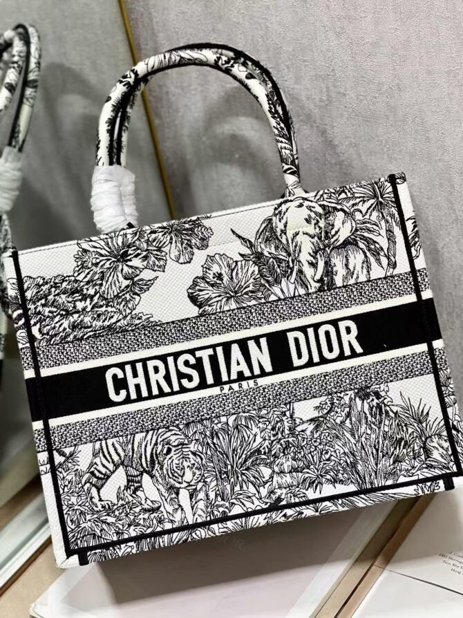 Book tote medium (Replica) – Image 4
