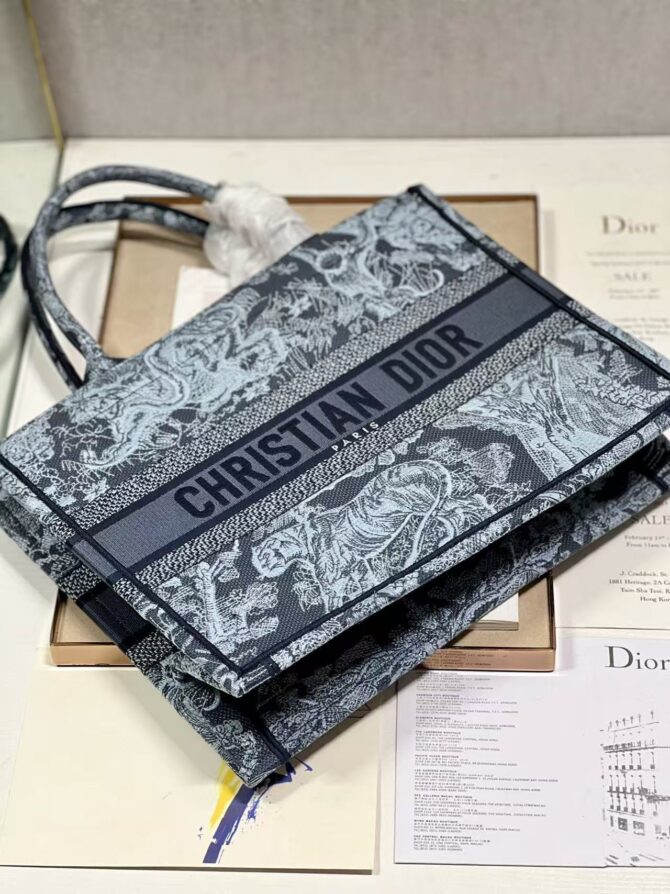 Book tote medium(Replica) – Image 9