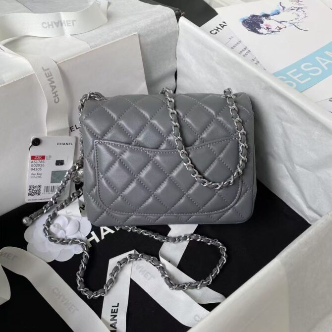 flap bag(Replica) - Image 11