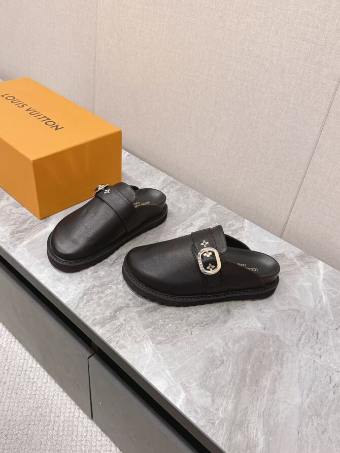 Sabot plat LV cosy cuir  (Replica) - Image 2