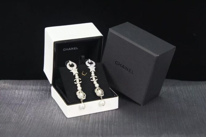 Chanel earrings pearls&star(Replica) - Image 5