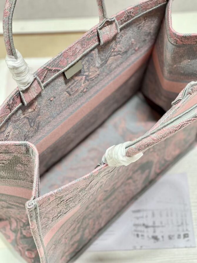 Pink book tote (Replica) - Image 9