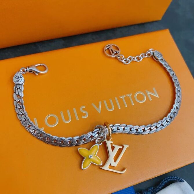 LV monogram charm maille (Replica) – Image 5
