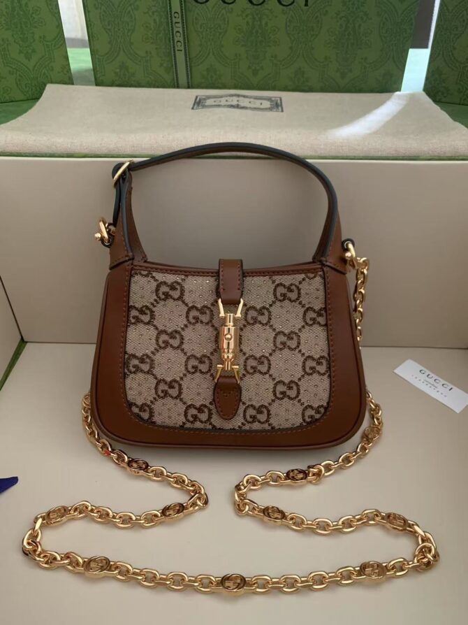 Jackie 1961  (Replica)