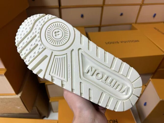 LV trainer  (Replica) - Image 6