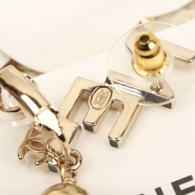 Chanel earrings letter Hazelnut(Replica) - Image 6