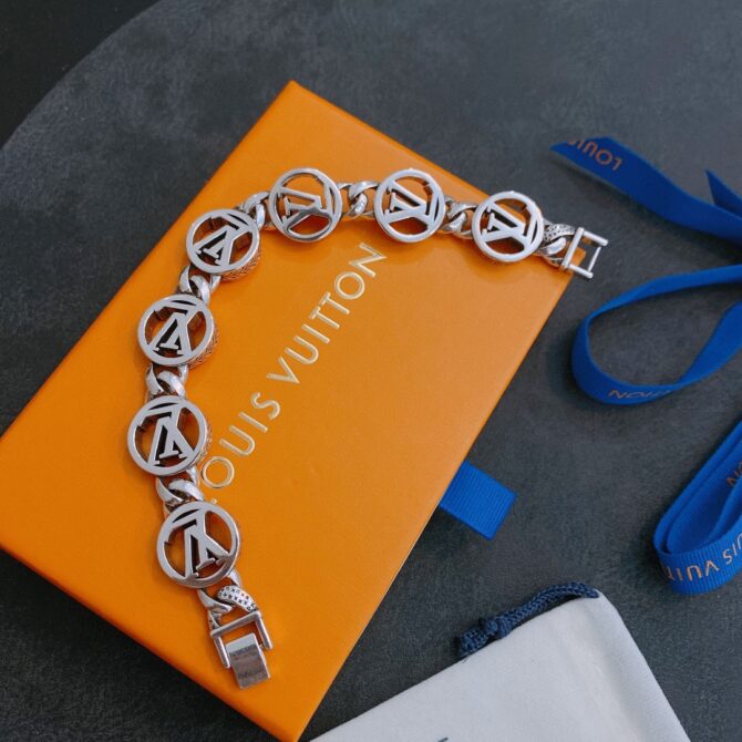 LV Monogram Chain XL (Replica) – Image 2