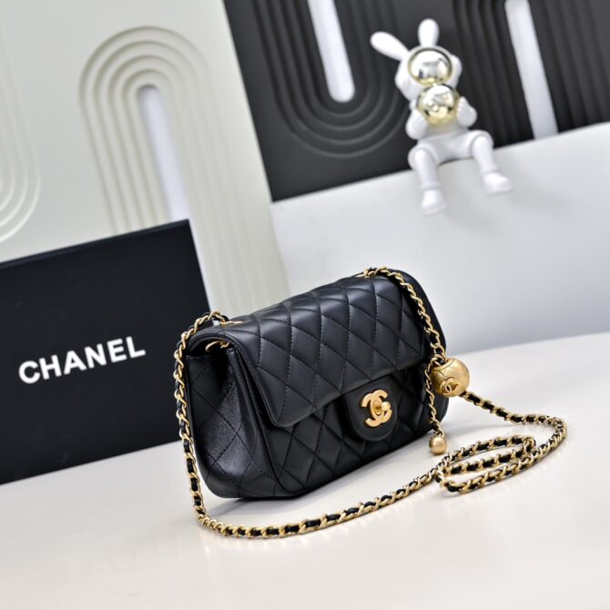 Flap Bag Pearl Crush(Replica) - Image 3