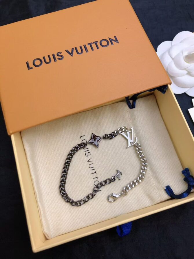 LV instinct bracelet (Replica) - Image 3