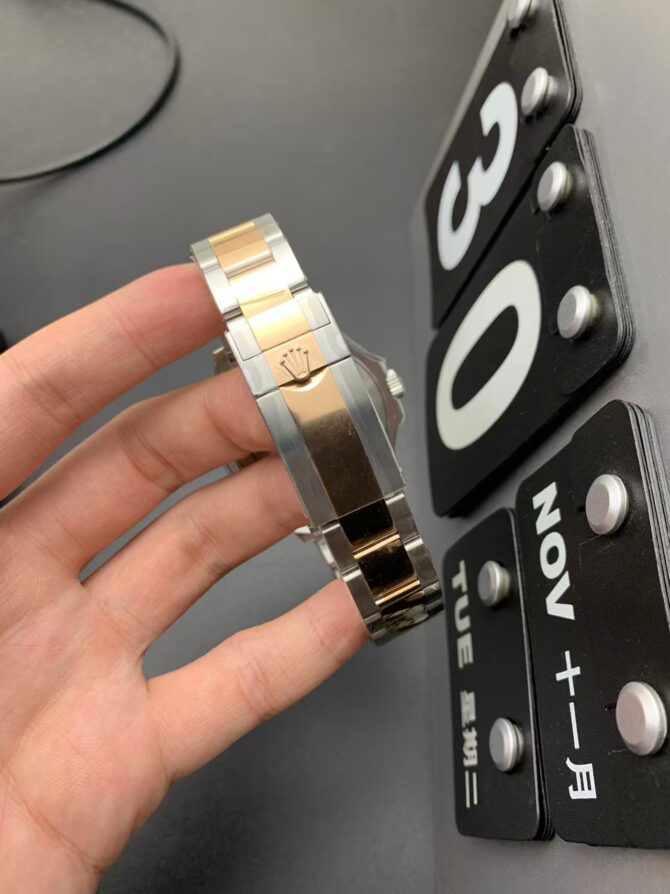 Yacht-Master 40 (Replica) – Image 5