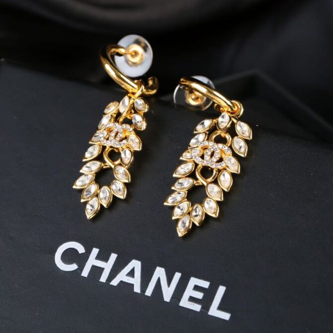 Chanel earrings cc leaf(Replica) - Image 3