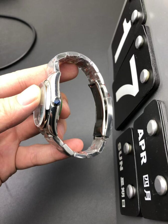 Oyster Perpetual 41 (Replica) – Image 3