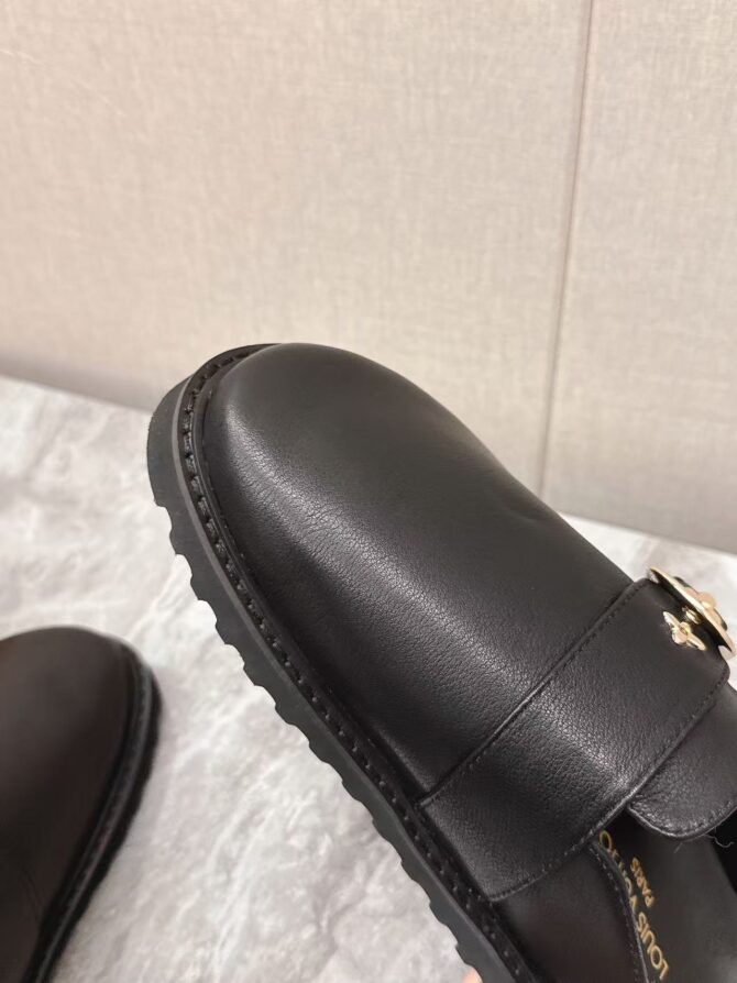 Sabot plat LV cosy cuir  (Replica) - Image 9