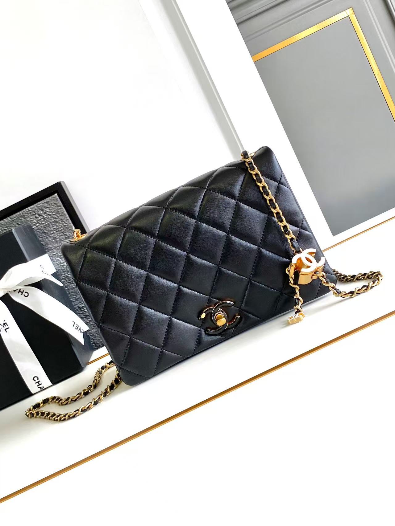 chanel 24 A(Replica)
