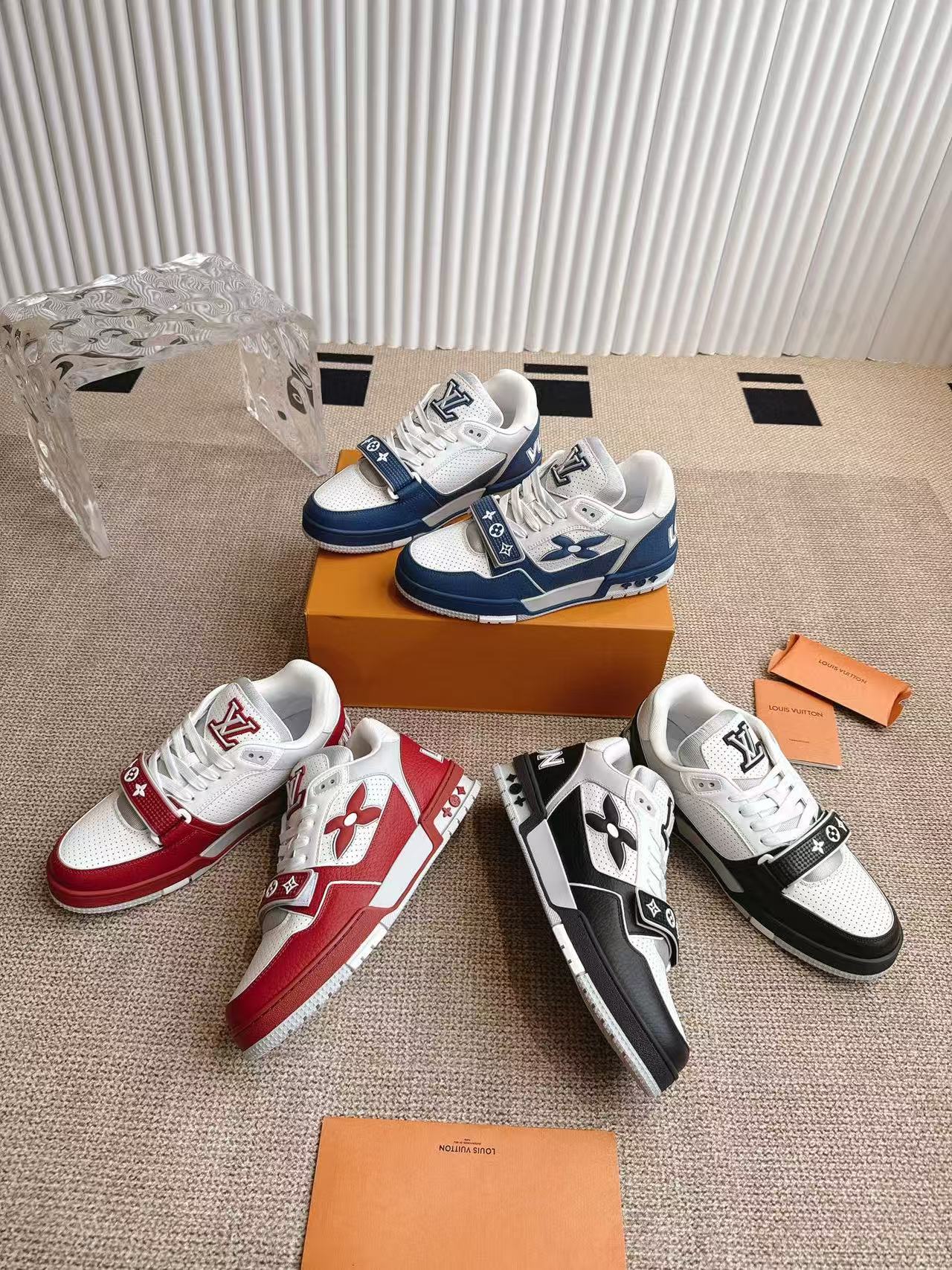 Sneaker LV trainer(Replica)