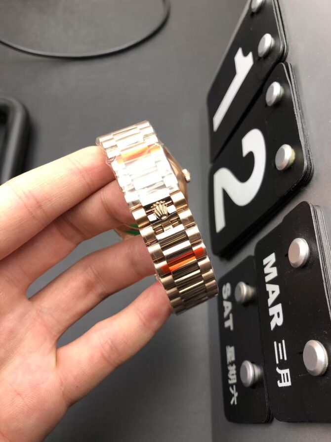 Day-date 40mm (Replica) - Image 6