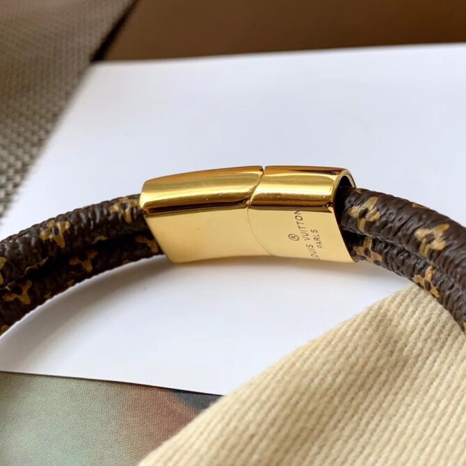 Cuir double lock it  (Replica) - Image 2