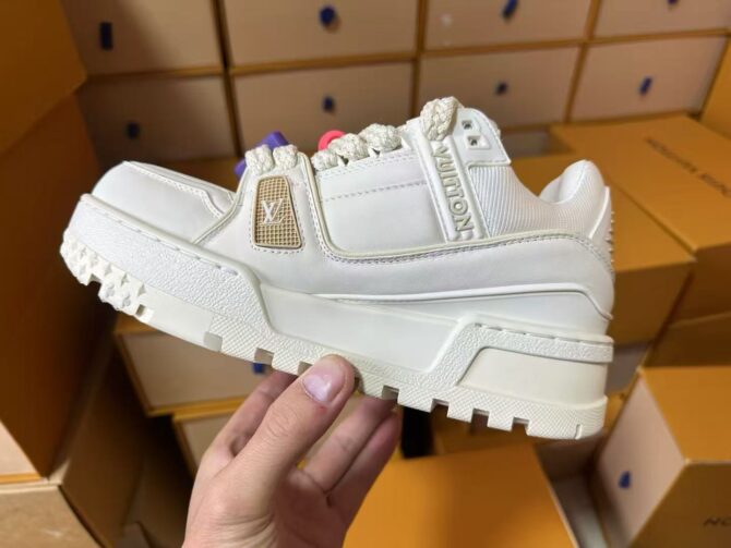 LV trainer  (Replica) - Image 4