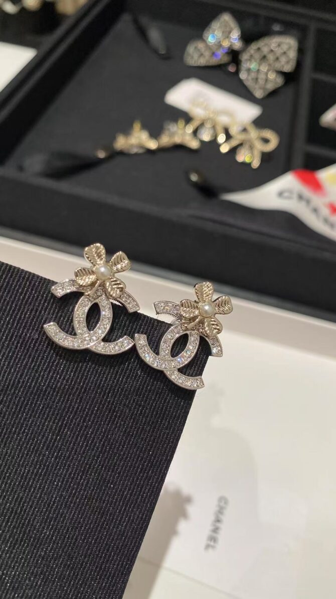 Chanel earrings cc clover(Replica) - Image 5