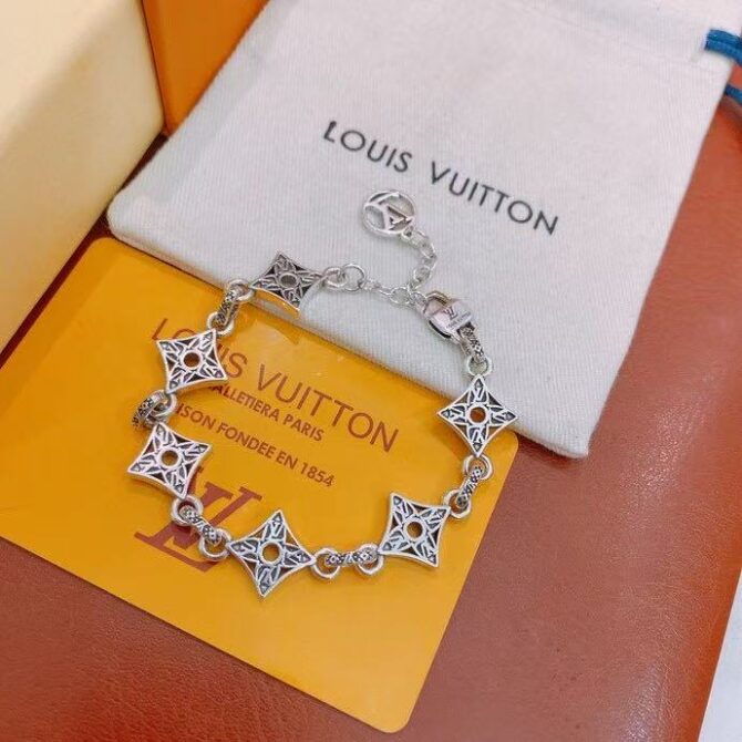 Lv monogram chain (Replica)