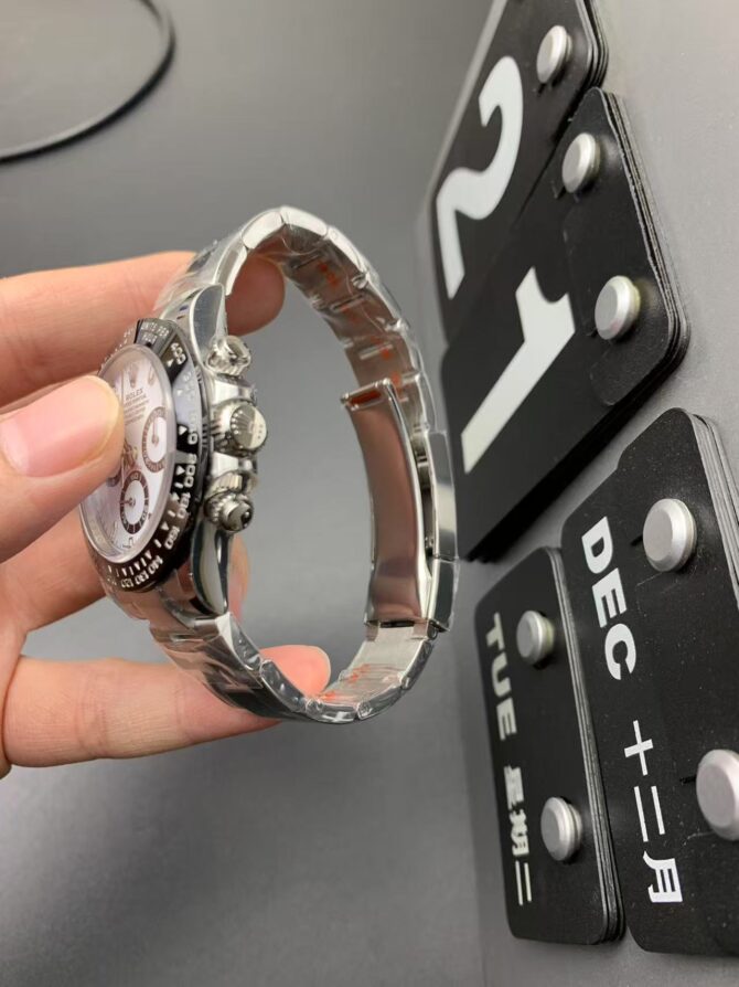 Cosmograph Daytona 40mm(Replica) - Image 3