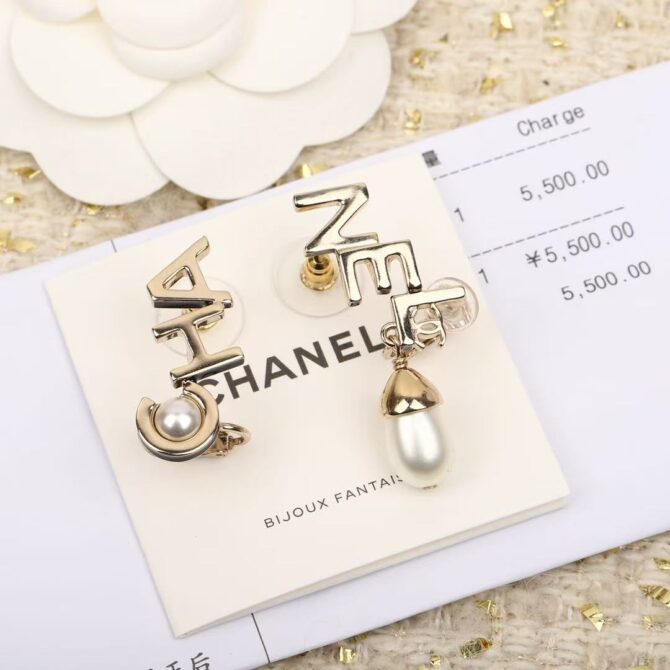 Chanel earrings letter Hazelnut(Replica) - Image 2