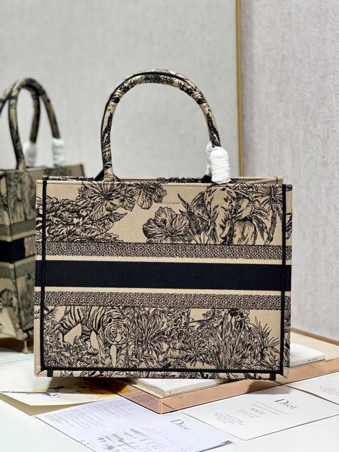 Book tote medium(Replica) – Image 5