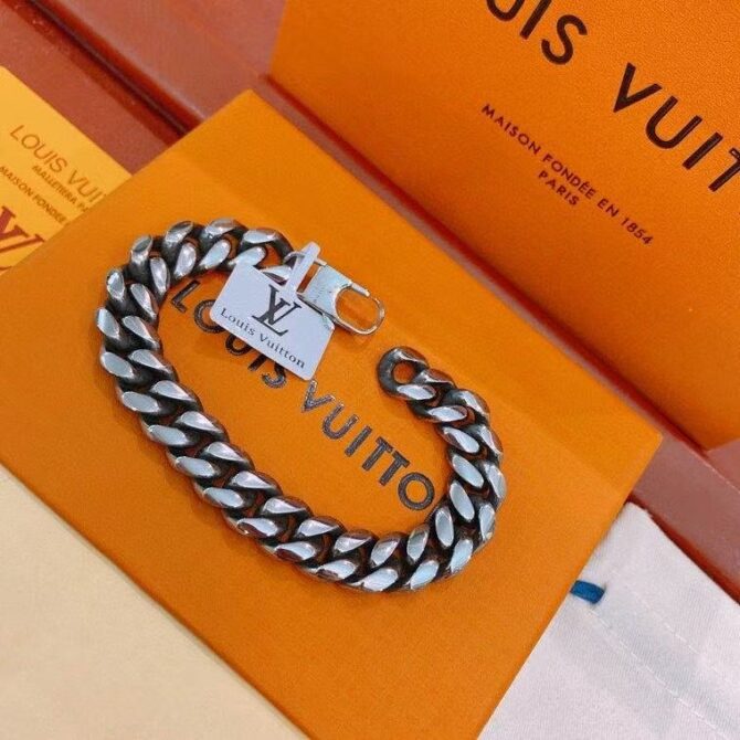 Lv figaro chain (Replica) - Image 5