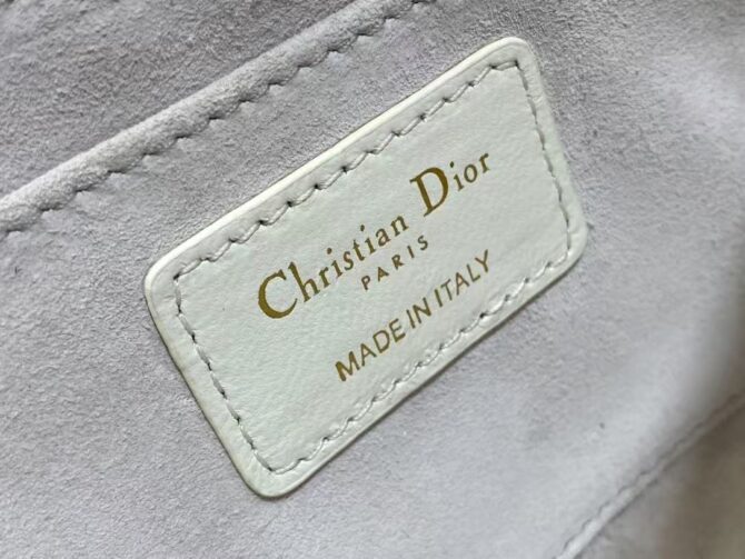CD Lounge blanc(Replica) – Image 9