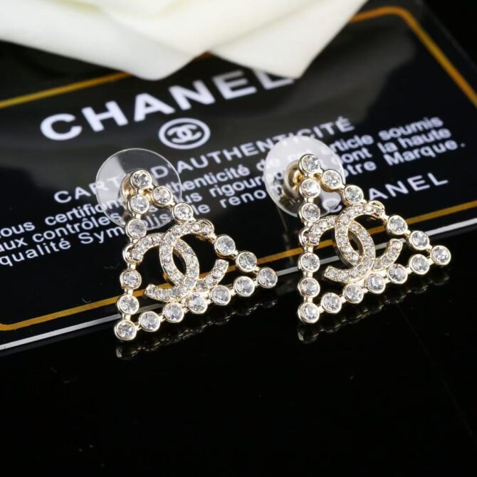 Chanel earrings cc Triangular(Replica) - Image 2
