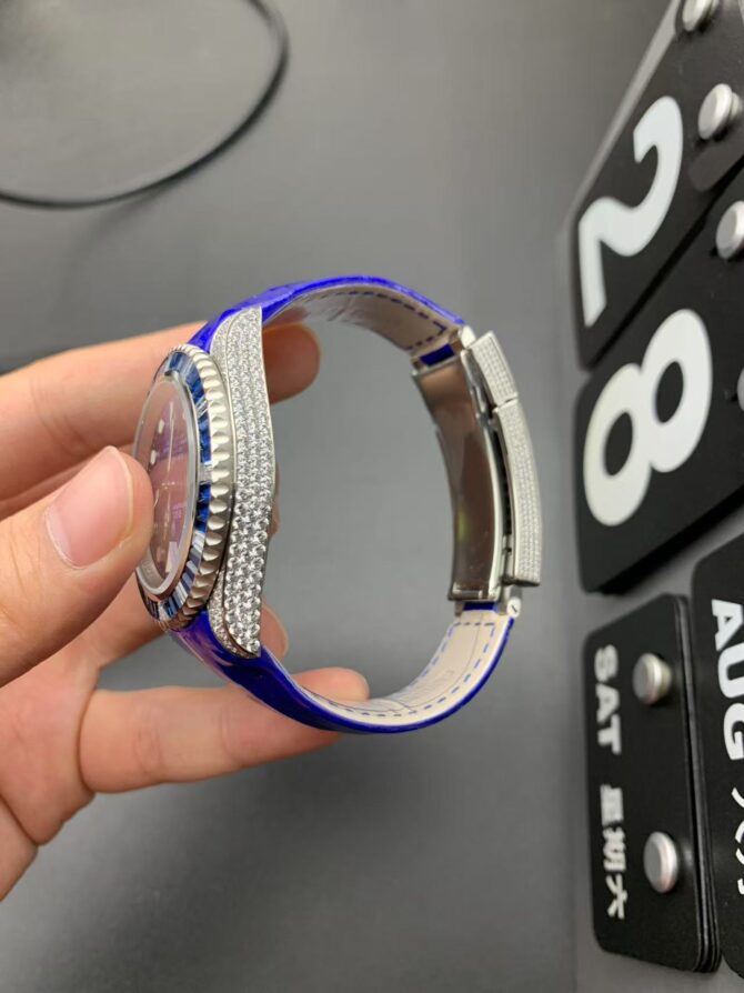 Submariner, diamonds &saphir(Replica) - Image 4