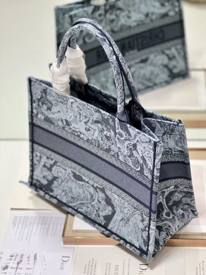 Book tote medium(Replica) – Image 6