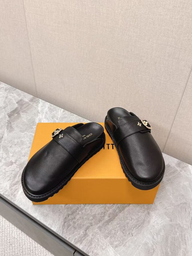 Sabot plat LV cosy cuir  (Replica) - Image 5
