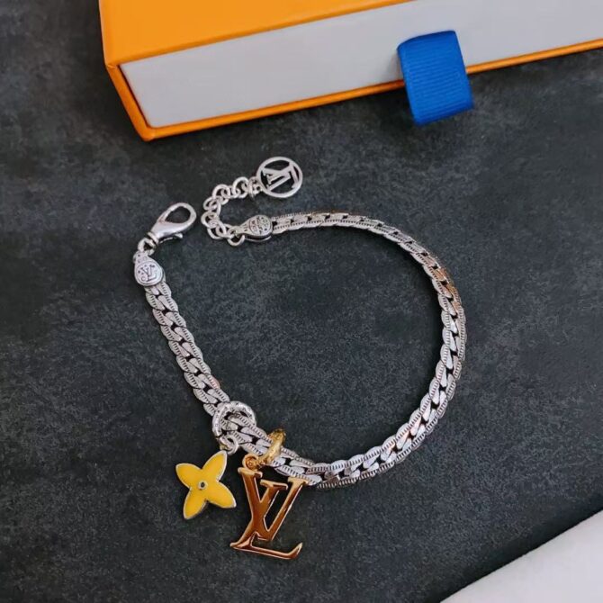 LV monogram charm maille (Replica) – Image 3