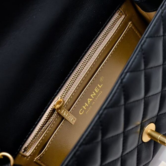 Flap Bag Pearl Crush(Replica) - Image 8