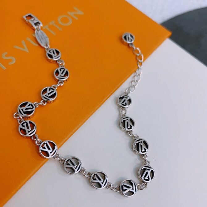 LV Monogram Chain (Replica)