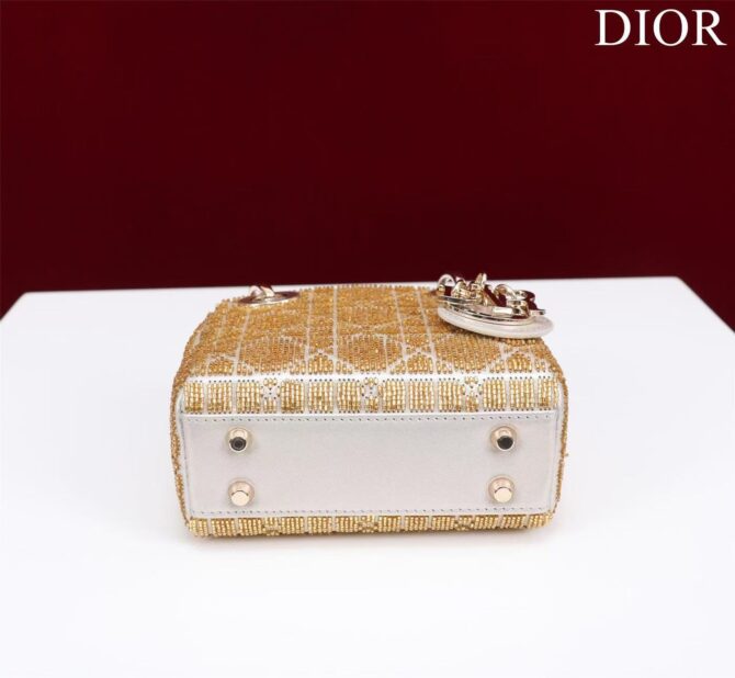 Lady Dior Mini brodé(Replica) – Image 4