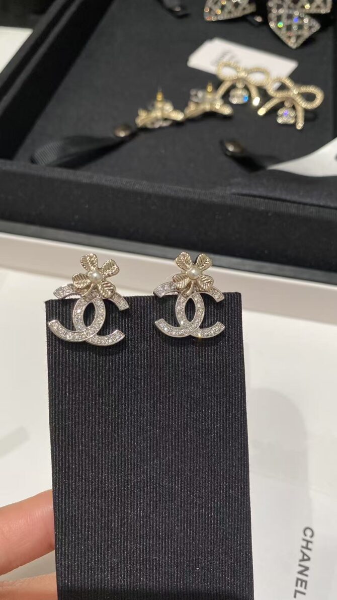 Chanel earrings cc clover(Replica) - Image 3