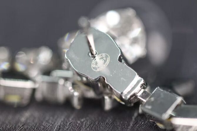 Chanel earrings diamonds star(Replica) - Image 4