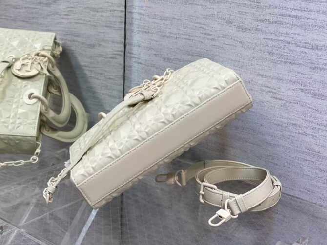 Lady D-Joy (Replica) – Image 7