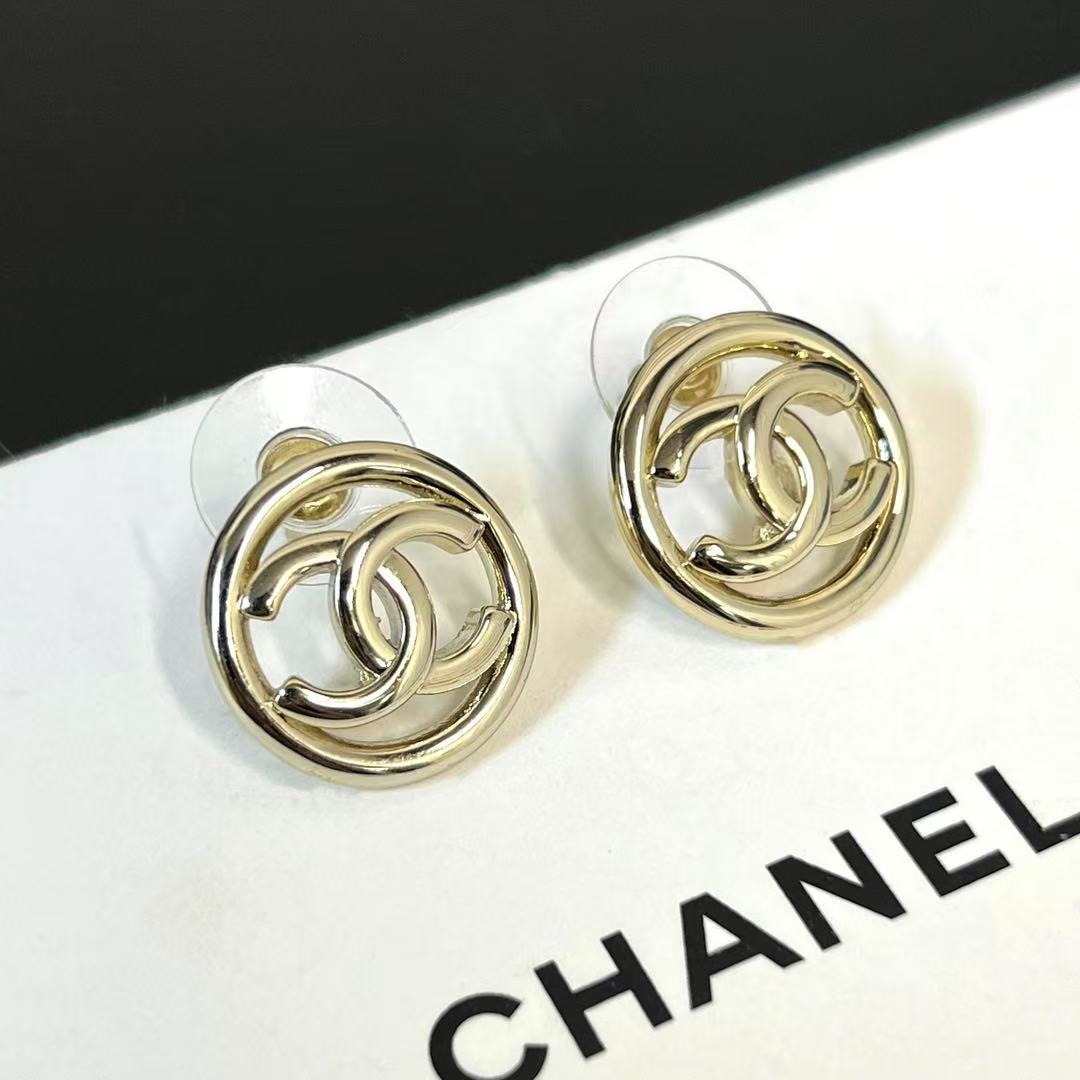 Chanel earrings cc circle minimalist (Replica)