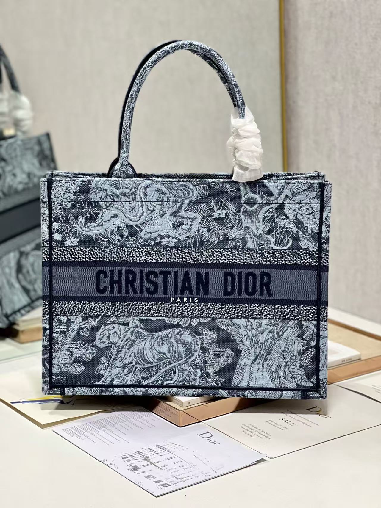 Book tote medium(Replica)